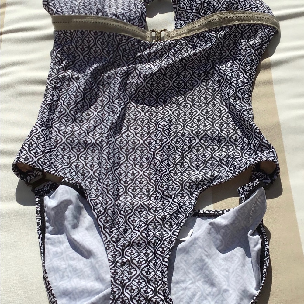 One piece swimsuit